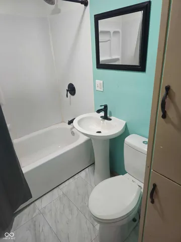 $249,900 | 329 Columbia Avenue, Tipton, IN 46072