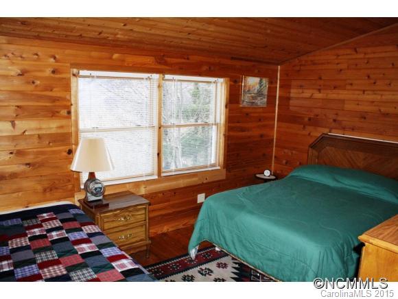 376 Piney Gate Road Saluda, NC 28773 - Photo 10 of 16 Gallery Image 10