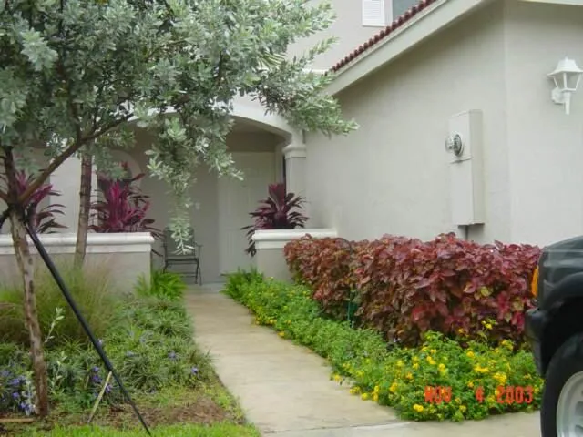 $2,295 | 7052 Hawks Nest Terrace, Riviera Beach, FL 33407