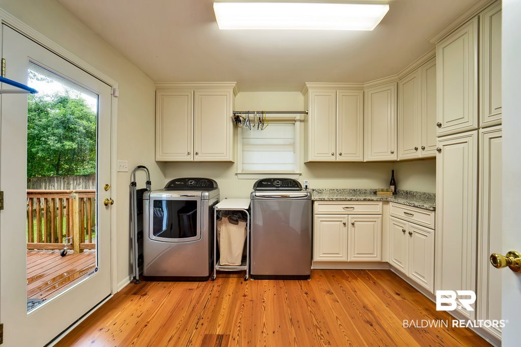 813 Holt Street Daphne, AL 36526 - Photo 10 of 25
