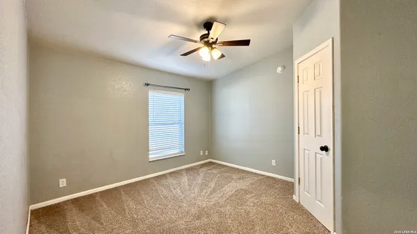 $279,999 | 1545 County Road 665, Devine, TX 78016