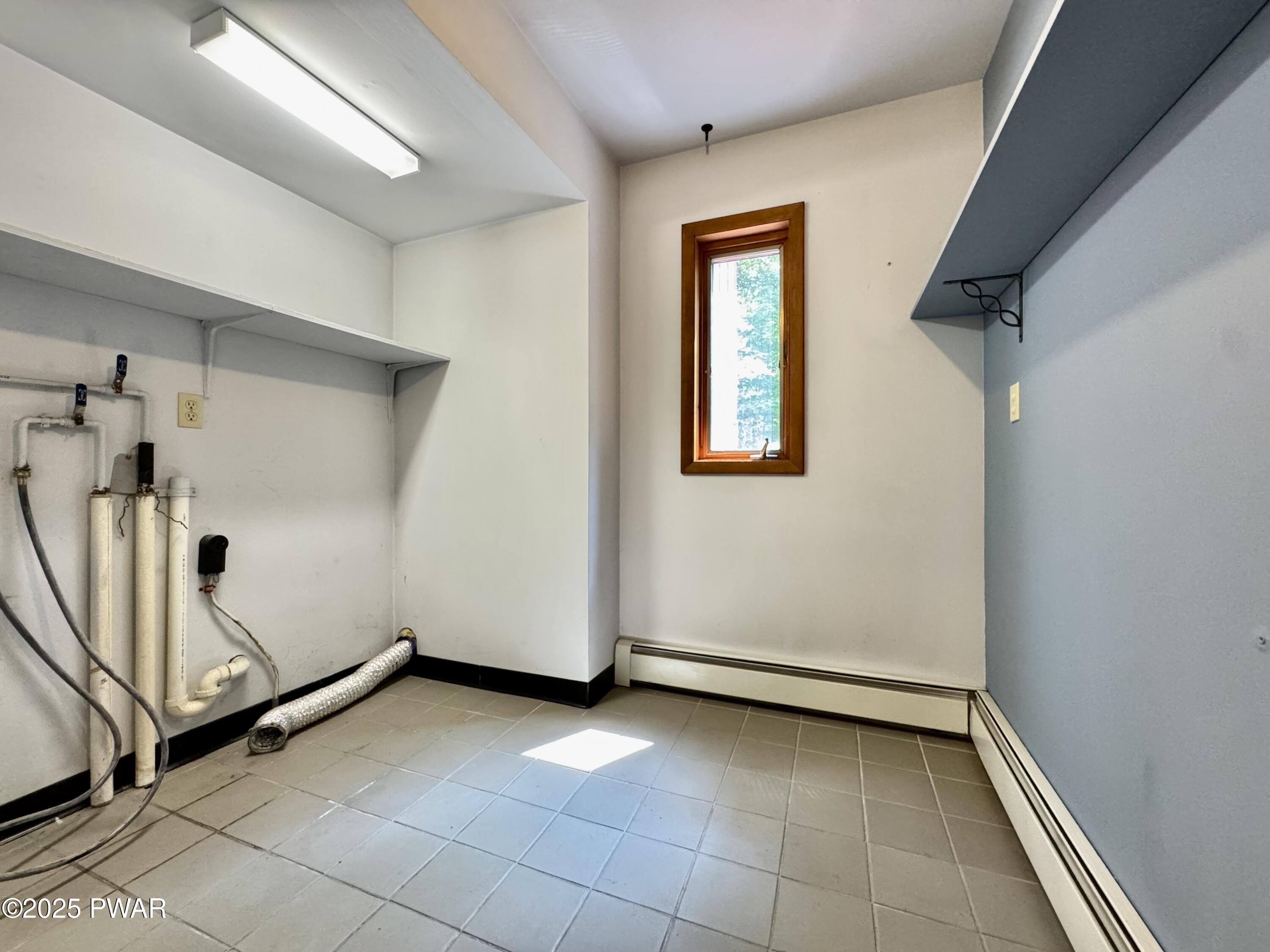748 Spring Hill Road Sterling, PA 18463 - Photo 29 of 59 Laundry room