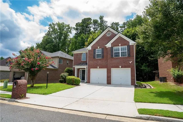 $390,000 | 3243 Newtons Crest Circle, Snellville, GA 30078