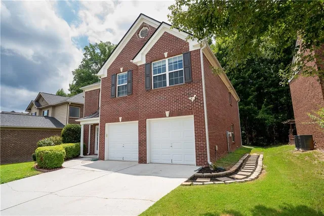 $390,000 | 3243 Newtons Crest Circle, Snellville, GA 30078