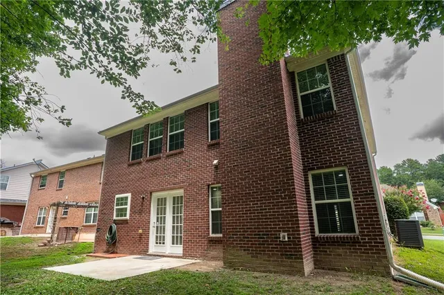 $390,000 | 3243 Newtons Crest Circle, Snellville, GA 30078