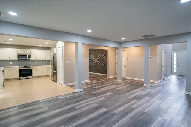 $390,000 | 3243 Newtons Crest Circle, Snellville, GA 30078