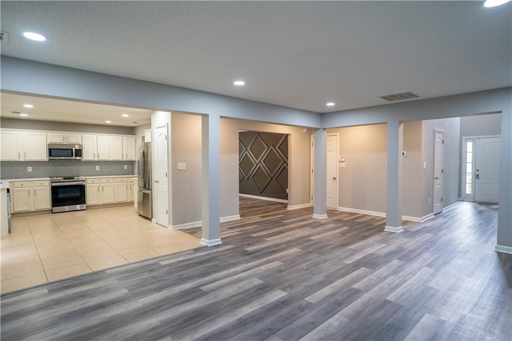 3243 Newtons Crest Circle Snellville, GA 30078 - Photo 9 of 54