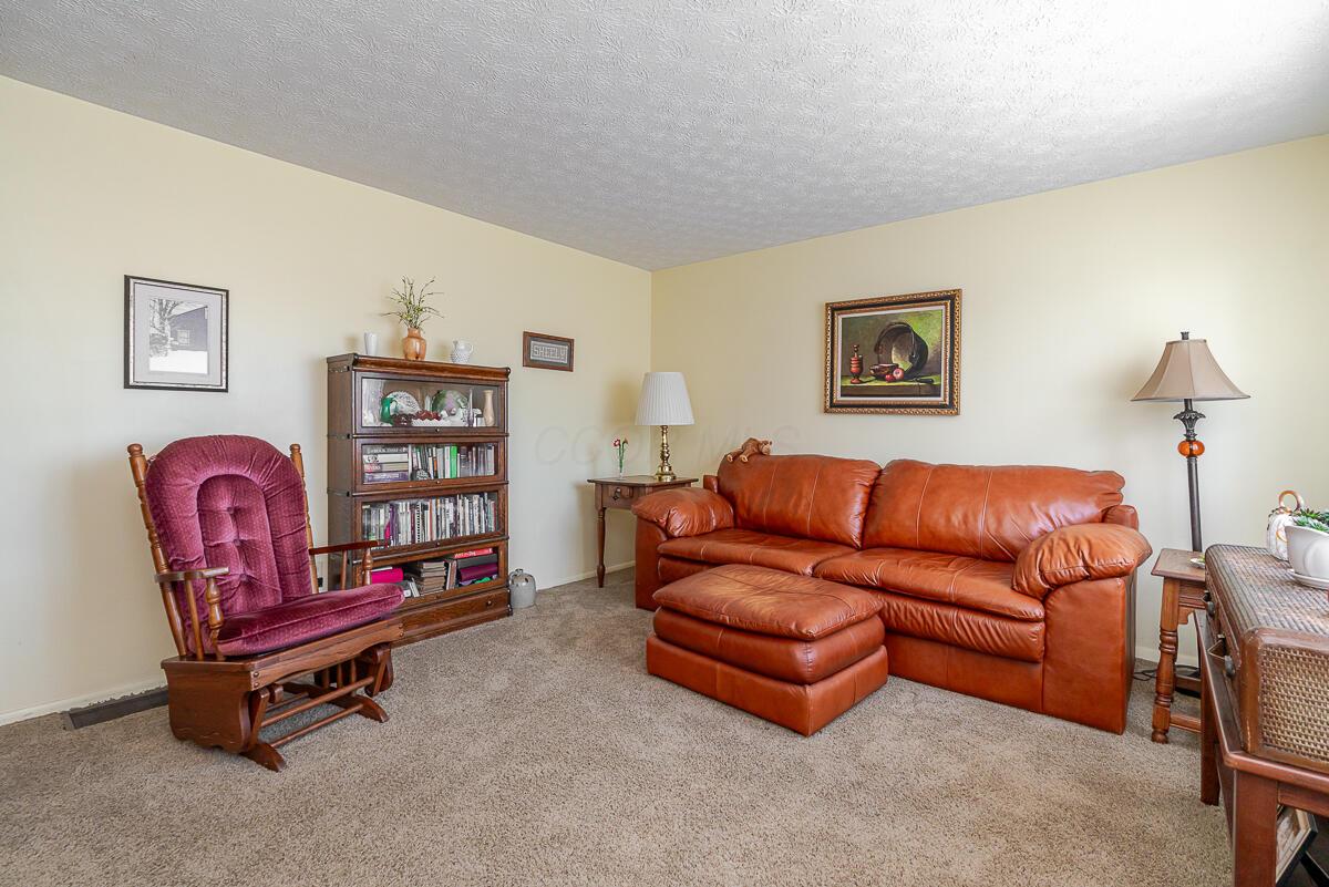 2901 Renfro Road Columbus, OH 43232 - Photo 5 of 33 2901_Renfro_Rd-12