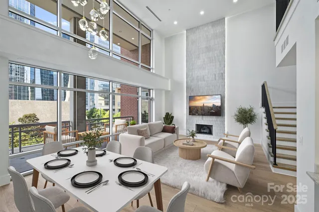 $2,275,000 | 435 South Tryon Street, Unit 301, Charlotte, NC 28202