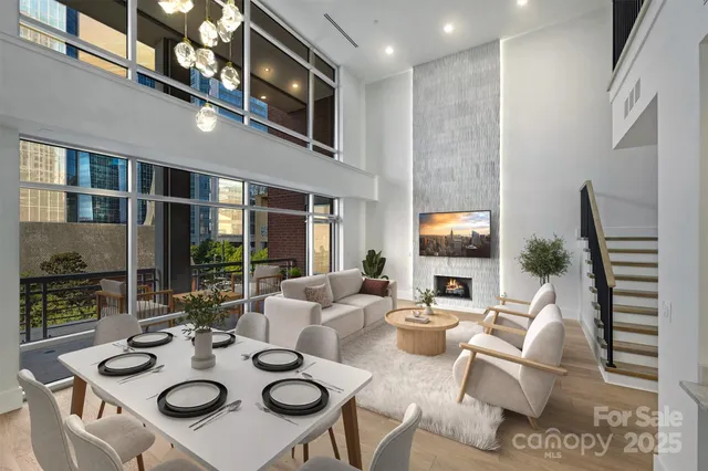 $2,275,000 | 435 South Tryon Street, Unit 301, Charlotte, NC 28202