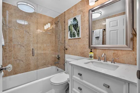$479,000 | 111 Waterview Drive, Unit 111, Palm Beach Gardens, FL 33418