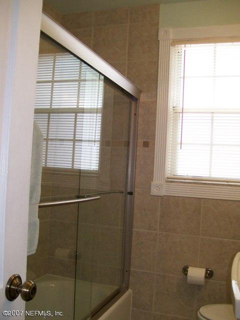 4012 Dover Road Jacksonville, FL 32207 - Photo 15 of 20 a bathroom with a shower