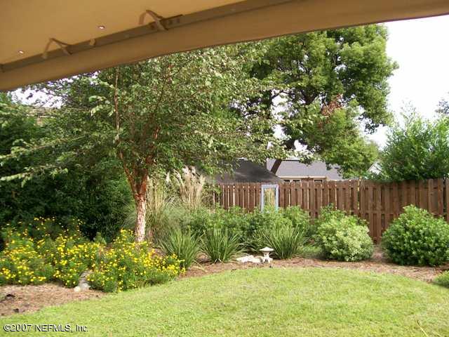 4012 Dover Road Jacksonville, FL 32207 - Photo 17 of 20 a view of backyard with garden and plants