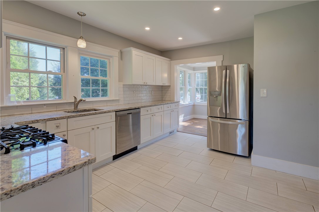 210 Fairgrounds Road South Kingstown, RI 02892 - Photo 11 of 25 Gallery Image 11
