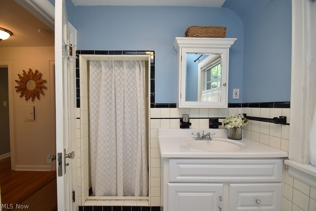 2416 Channing Road Cleveland, OH 44118 - Photo 20 of 29