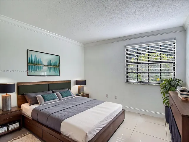 $3,850 | The Waterways, Aventura, FL 33180