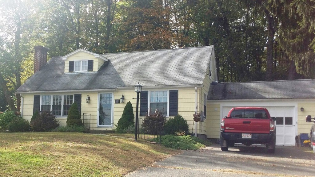 28 Kibbe Road East Longmeadow, MA 01028 - Photo 2 of 16