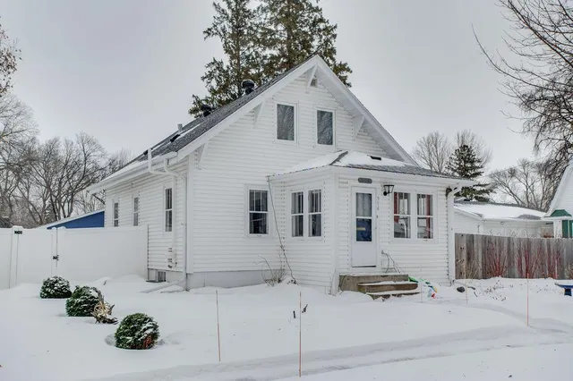 $269,000 | 914 2nd Street South, Moorhead, MN 56560