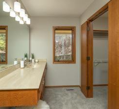 2024 Valkyrie Drive Northwest Rochester, MN 55901 - Photo 20 of 35 Gallery Image 20
