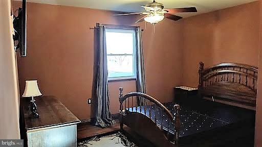 1530 Zarker Road Lancaster, PA 17601 - Photo 17 of 20