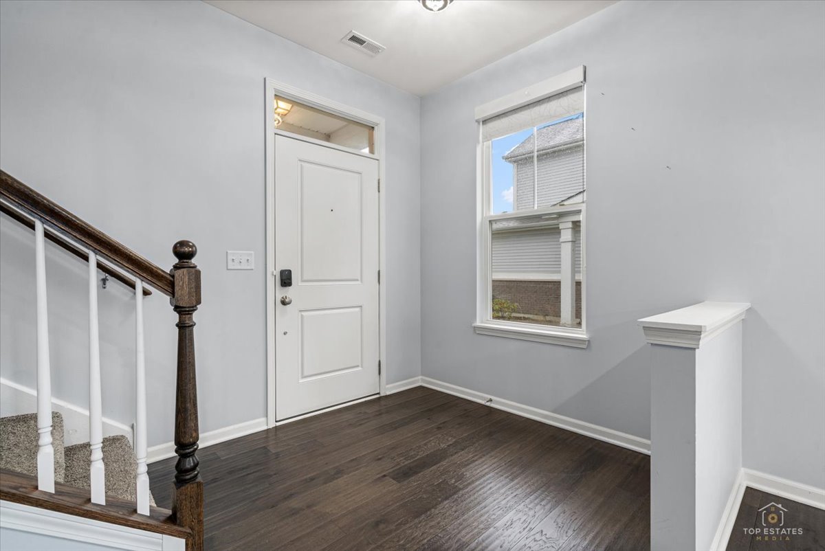4177 Irving Road Aurora, IL 60504 - Photo 2 of 25 Gallery Image 2