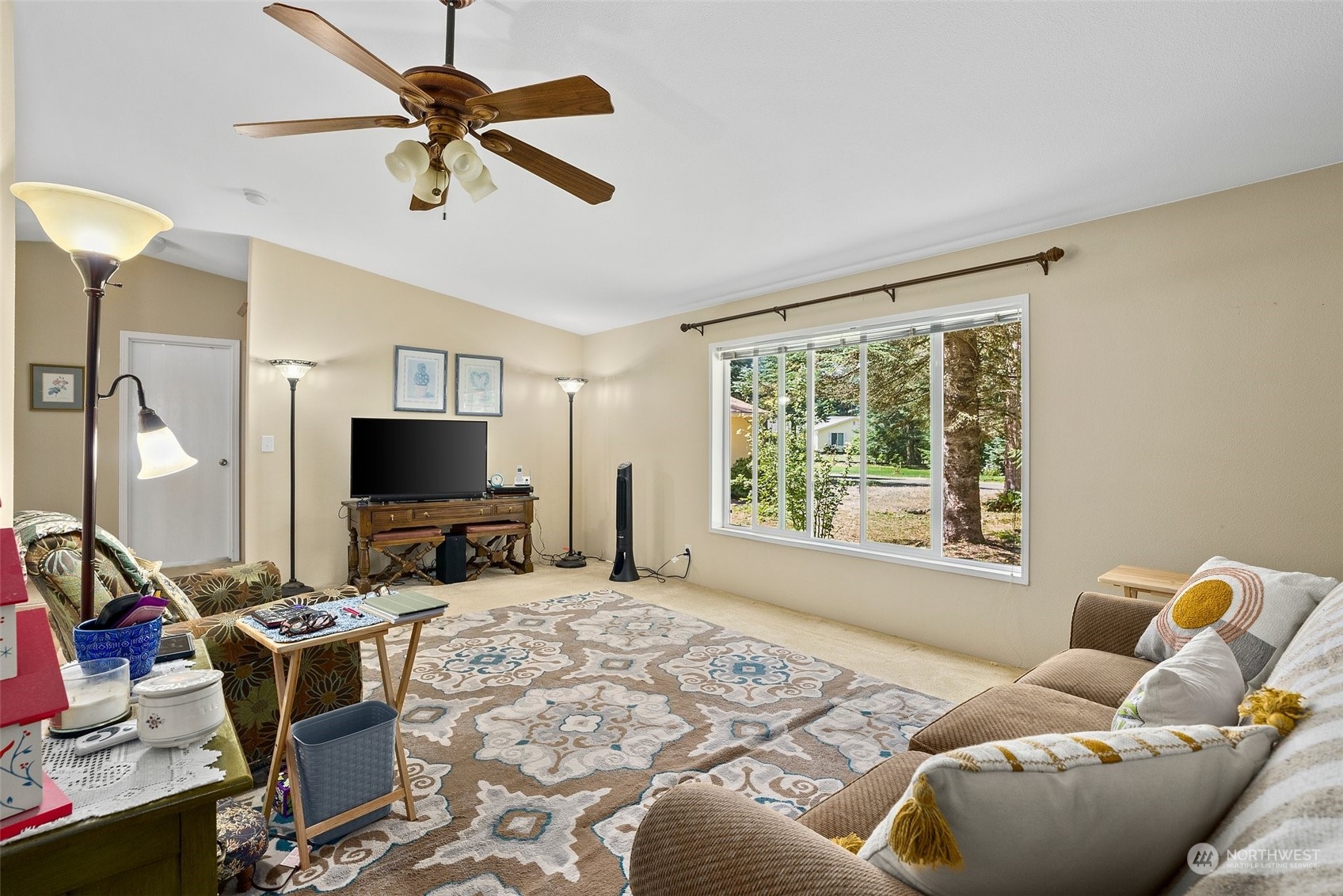 537-29 Larson Road, Unit 5 Silver Creek, WA 98585 - Photo 6 of 35 Gallery Image 6