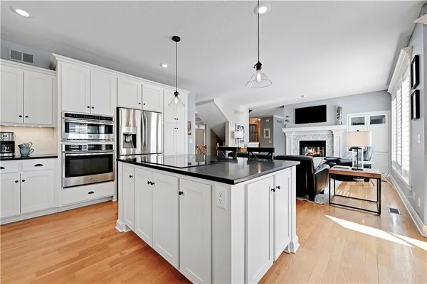 $785,000 | 12711 West 123rd Terrace, Overland Park, KS 66213