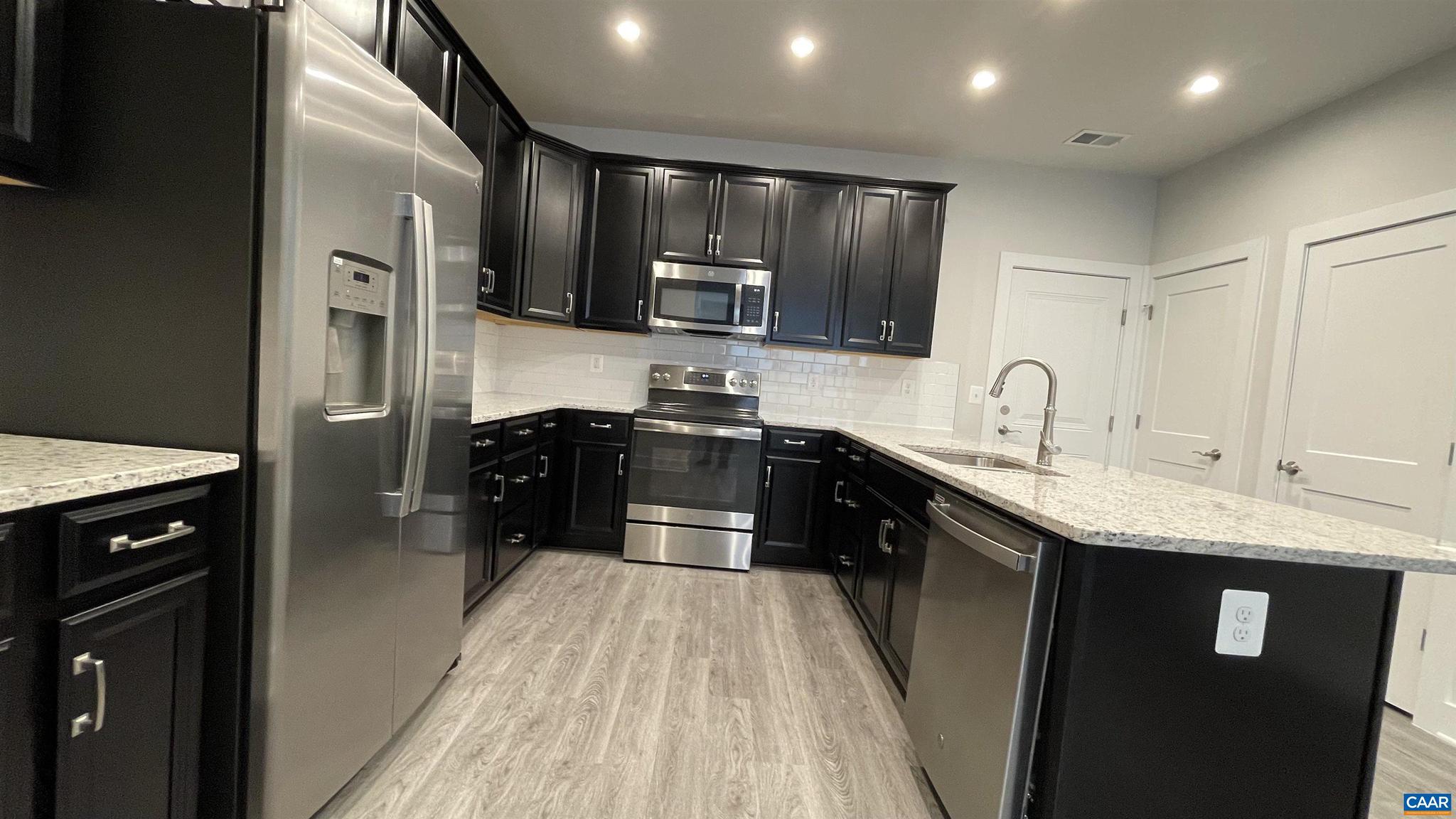 604 A Noush Court Charlottesville, VA 22911 - Photo 7 of 26