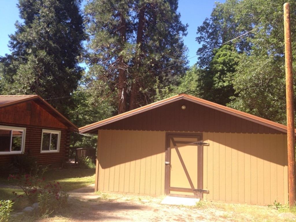 115 Fowler Road Happy Camp, CA 96039 - Photo 5 of 11 Gallery Image 5