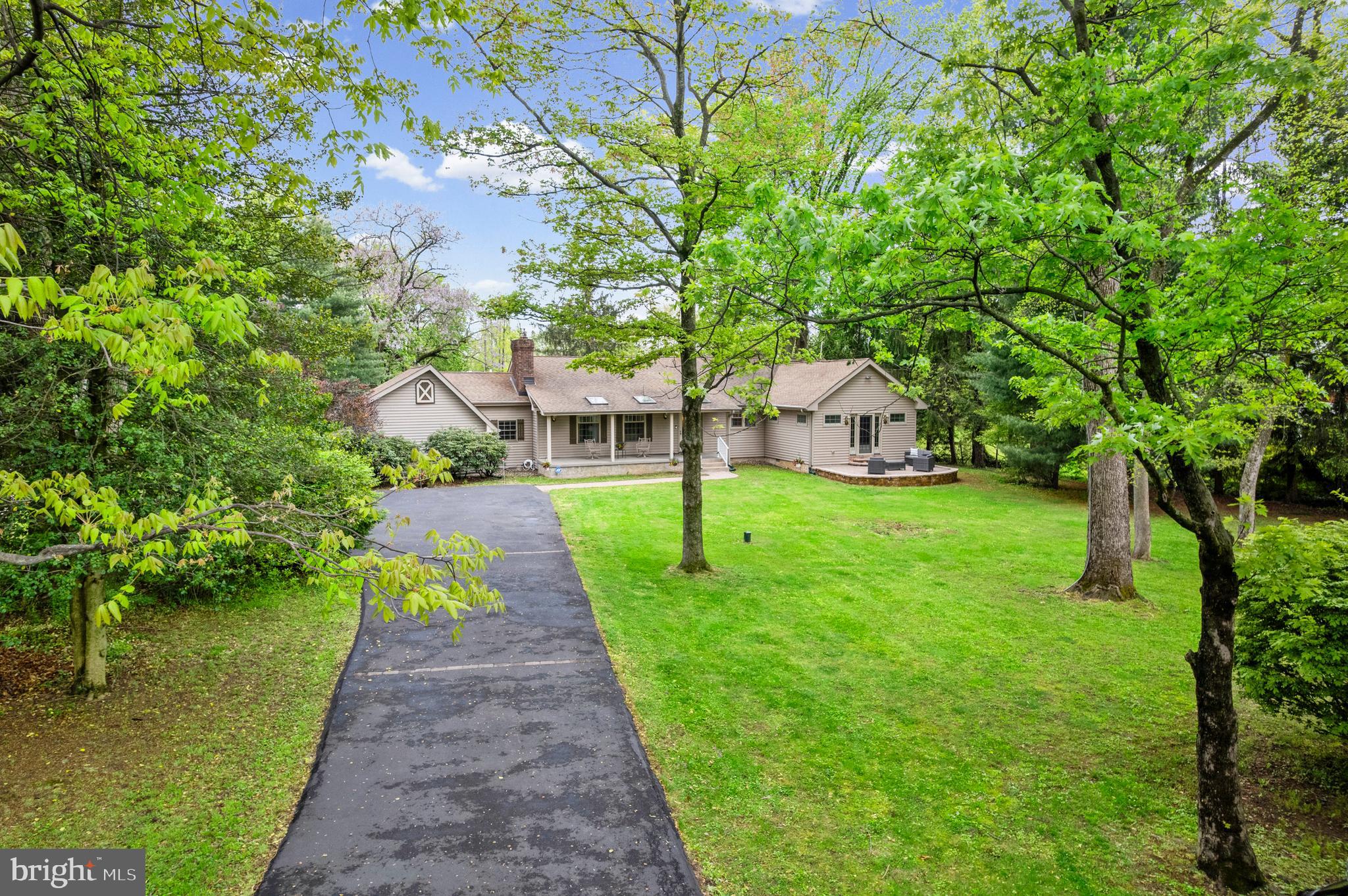 612 Double Woods Road Langhorne, PA 19047 - Photo 3 of 52