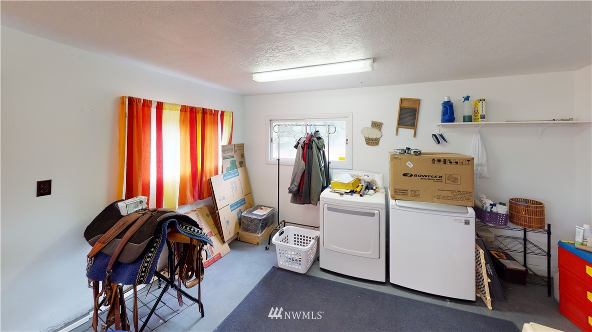 9530 Sidney Road Southwest Port Orchard, WA 98367 - Photo 21 of 40 Gallery Image 21