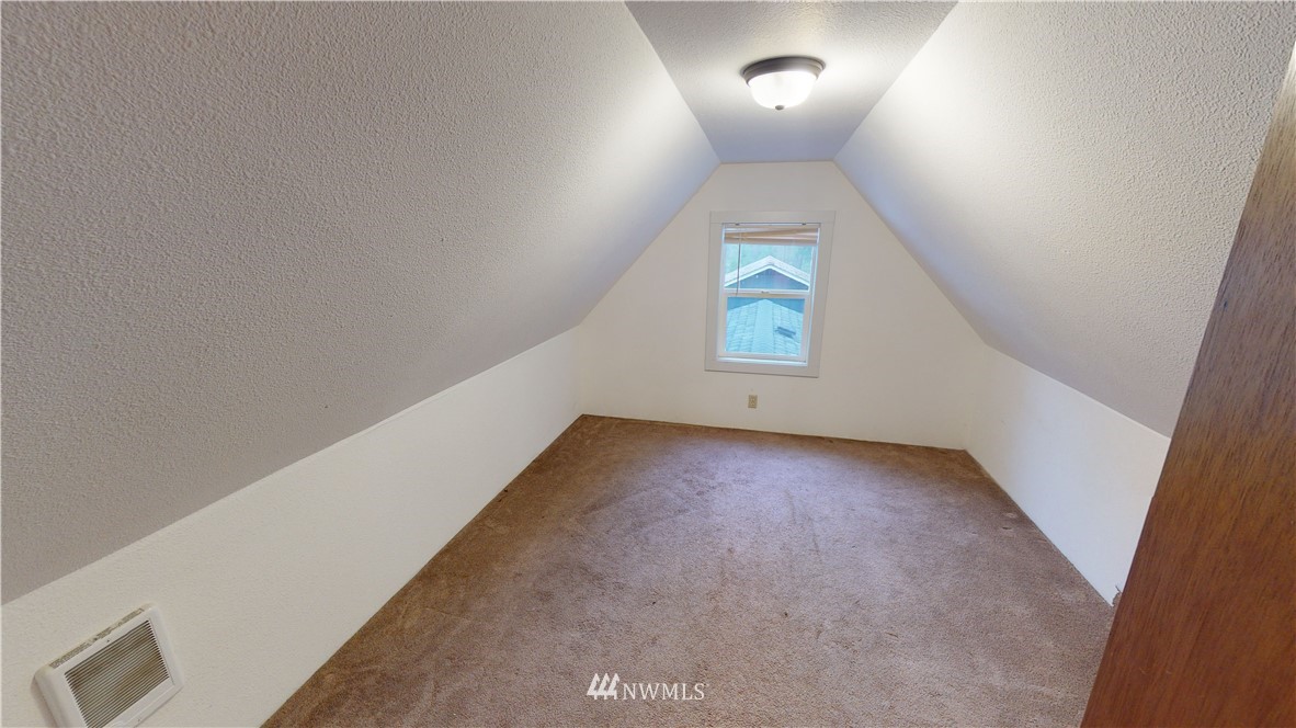 9530 Sidney Road Southwest Port Orchard, WA 98367 - Photo 22 of 40 Gallery Image 22