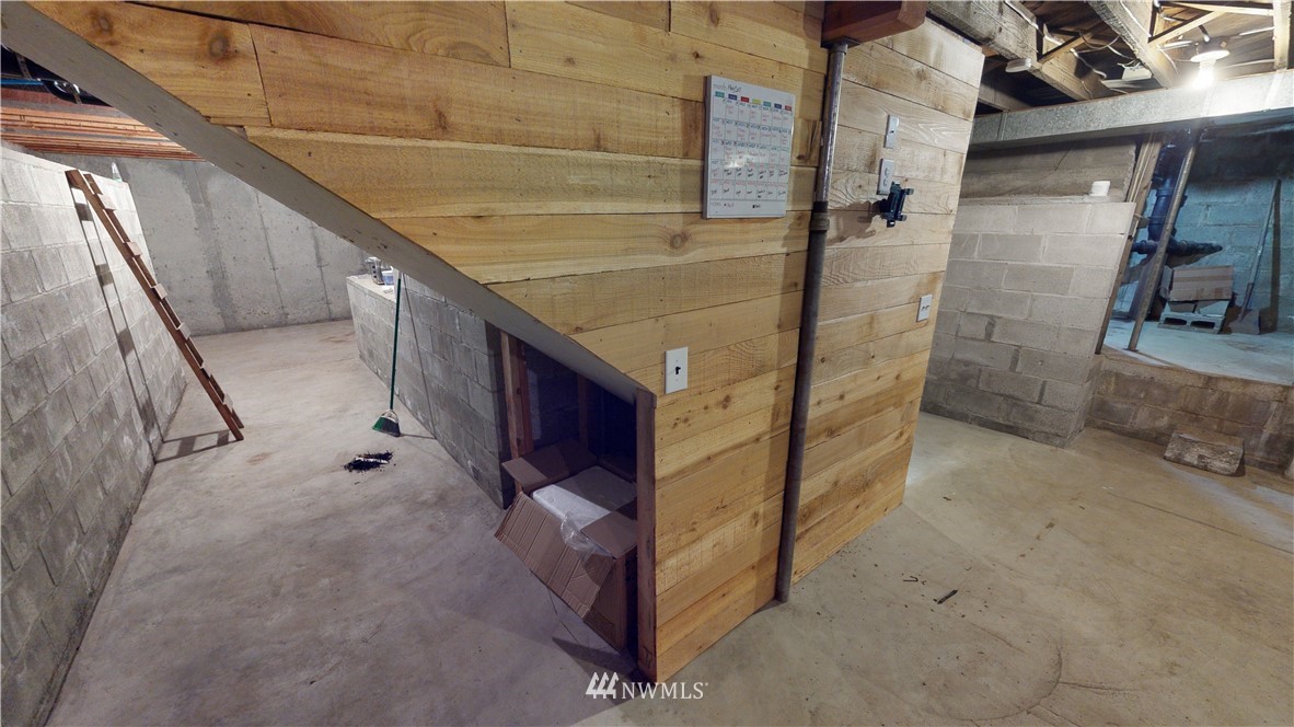 9530 Sidney Road Southwest Port Orchard, WA 98367 - Photo 27 of 40 Gallery Image 27