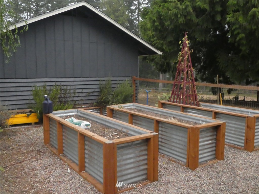 9530 Sidney Road Southwest Port Orchard, WA 98367 - Photo 33 of 40 Gallery Image 33