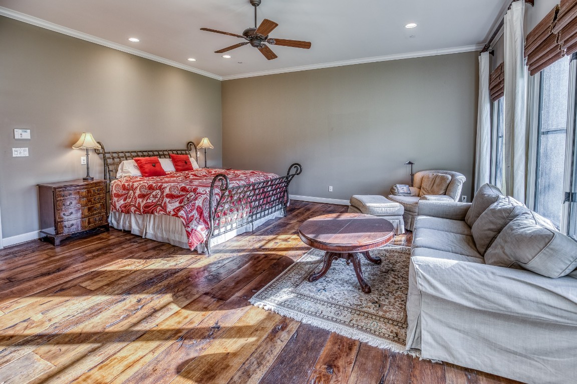 6925 South Sycamore Crossing Road Bellville, TX 77418 - Photo 13 of 40 a living room with furniture and a wooden floor