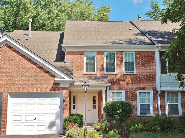 $365,000 | 662 Regent Lane, Unit D, Prospect Heights, IL 60070