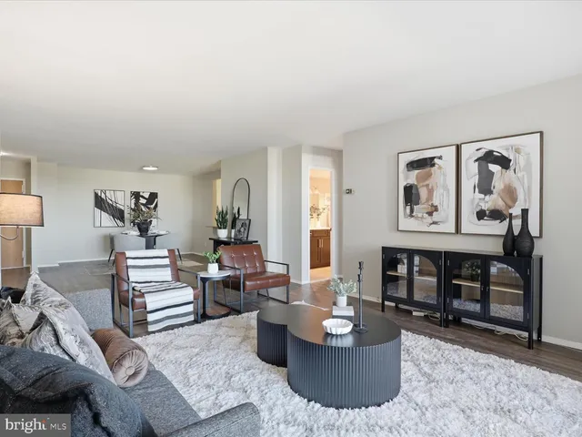 $3,000 | 1800 Old Meadow Road, Unit 1017, McLean, VA 22102