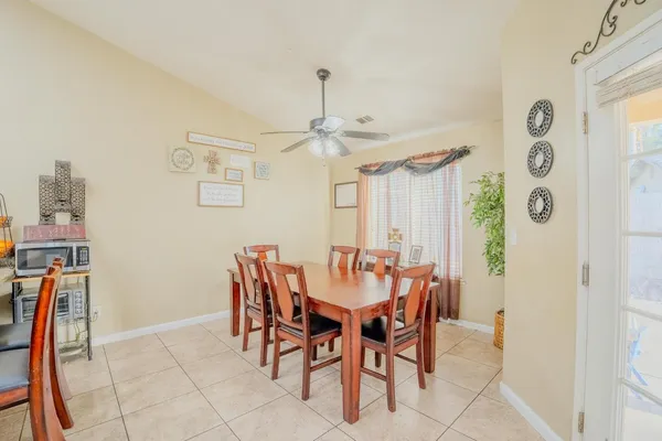 $395,000 | 3931 East Elowin Avenue, Visalia, CA 93292