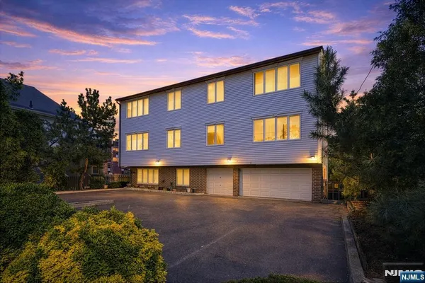 $359,000 | 61 Eastern Way, Unit 3, Rutherford, NJ 07070