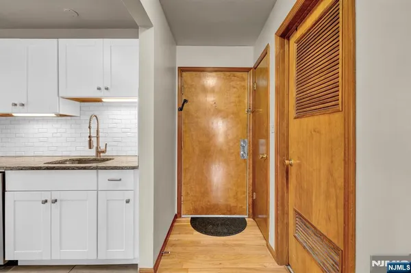 $359,000 | 61 Eastern Way, Unit 3, Rutherford, NJ 07070