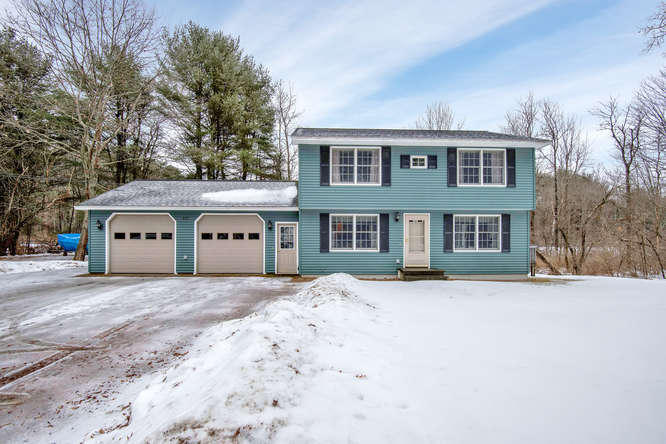 232 Old Post Road Arundel, ME 04046 - Photo 2 of 29 232 Old Post Rd Arundel ME-small-002-22-