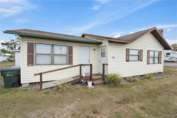 $1,000 | 3345 Bahia Vista Street, Sarasota, FL 34237