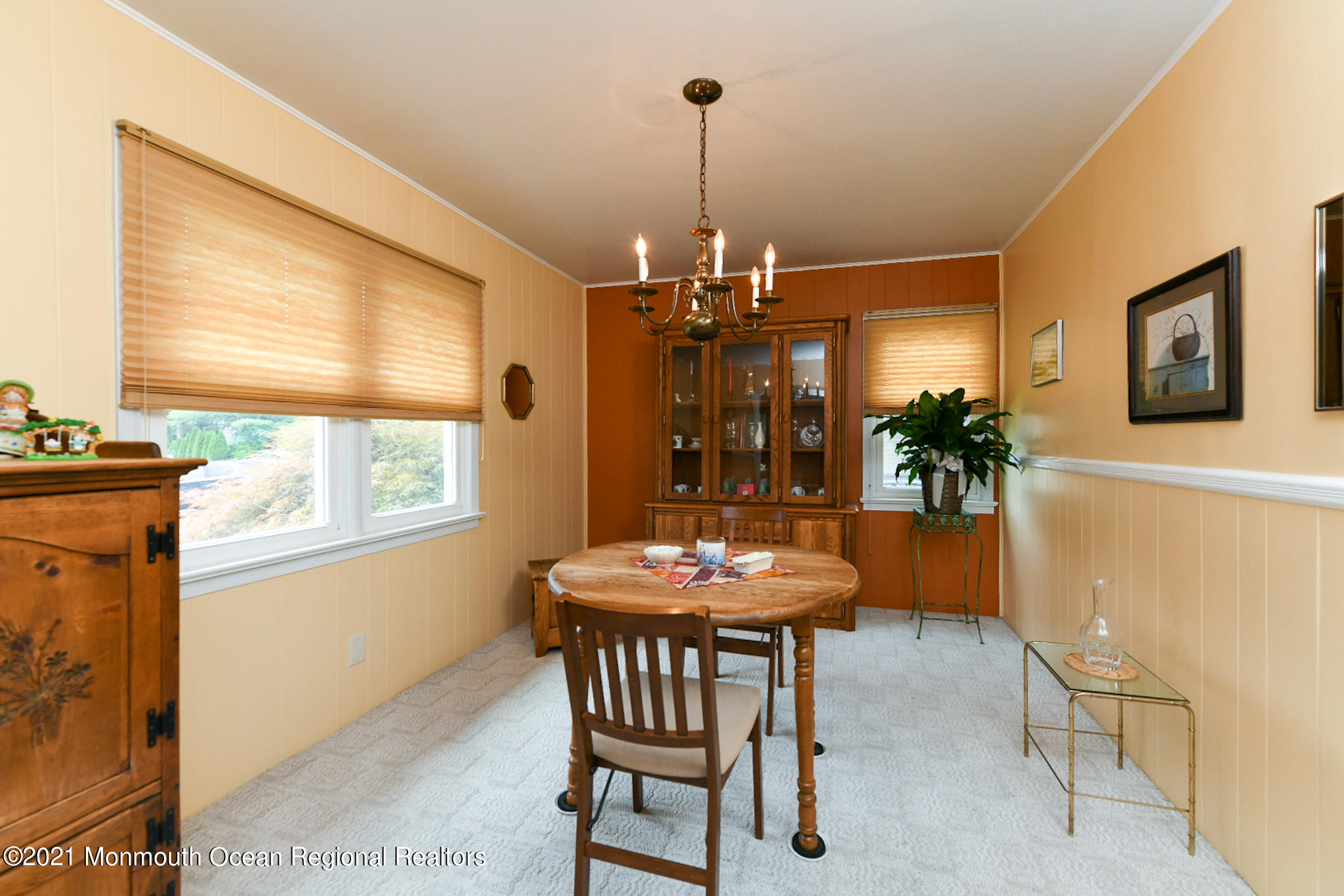 5 Phyllis Road West Orange, NJ 07052 - Photo 8 of 18 a dining room with furniture and window