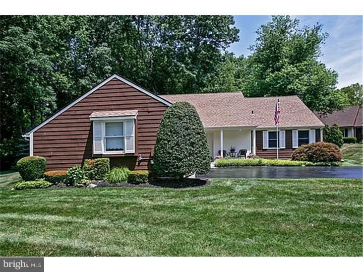 1 Putters Lane Wallingford, PA 19086 - Photo 10 of 24 Front Yard