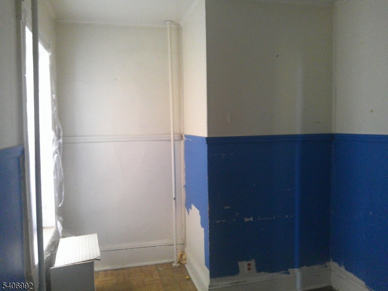 123 Nagle Street Paterson, NJ 07501 - Photo 13 of 39