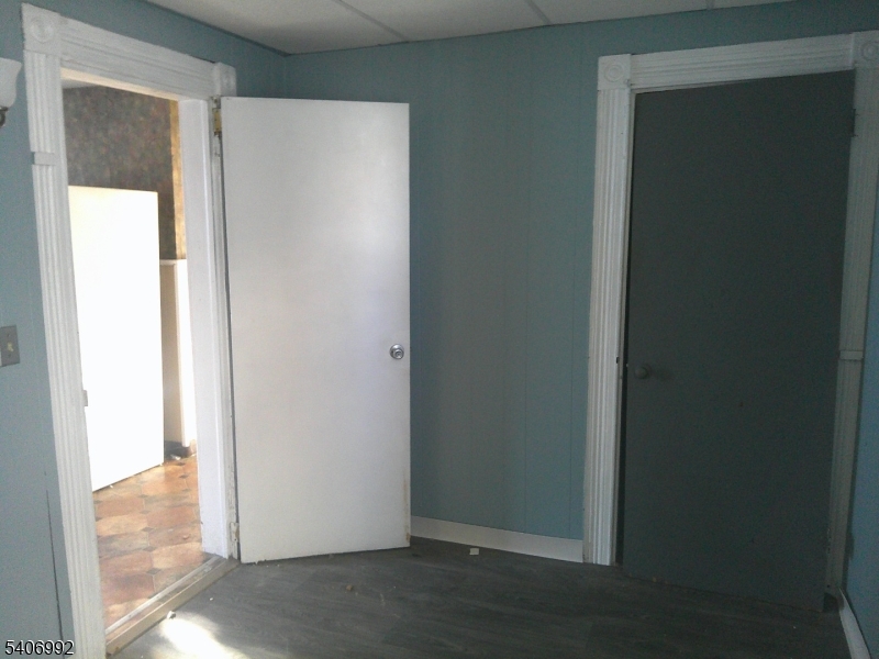 123 Nagle Street Paterson, NJ 07501 - Photo 25 of 39