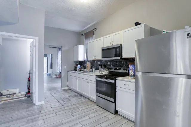 $425,000 | 2724 16th Avenue South, Minneapolis, MN 55407