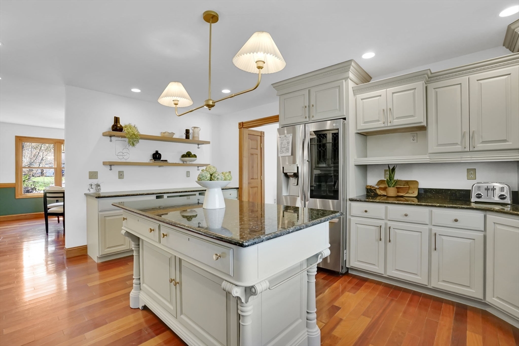 4 Deer Run Holyoke, MA 01040 - Photo 11 of 35