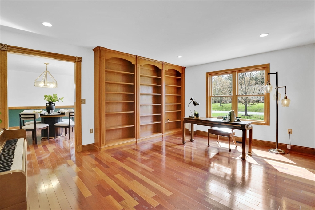 4 Deer Run Holyoke, MA 01040 - Photo 18 of 35