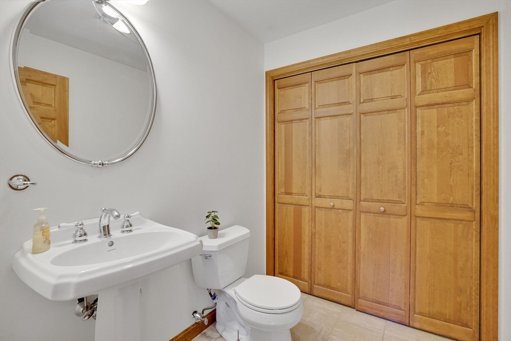 4 Deer Run Holyoke, MA 01040 - Photo 19 of 35